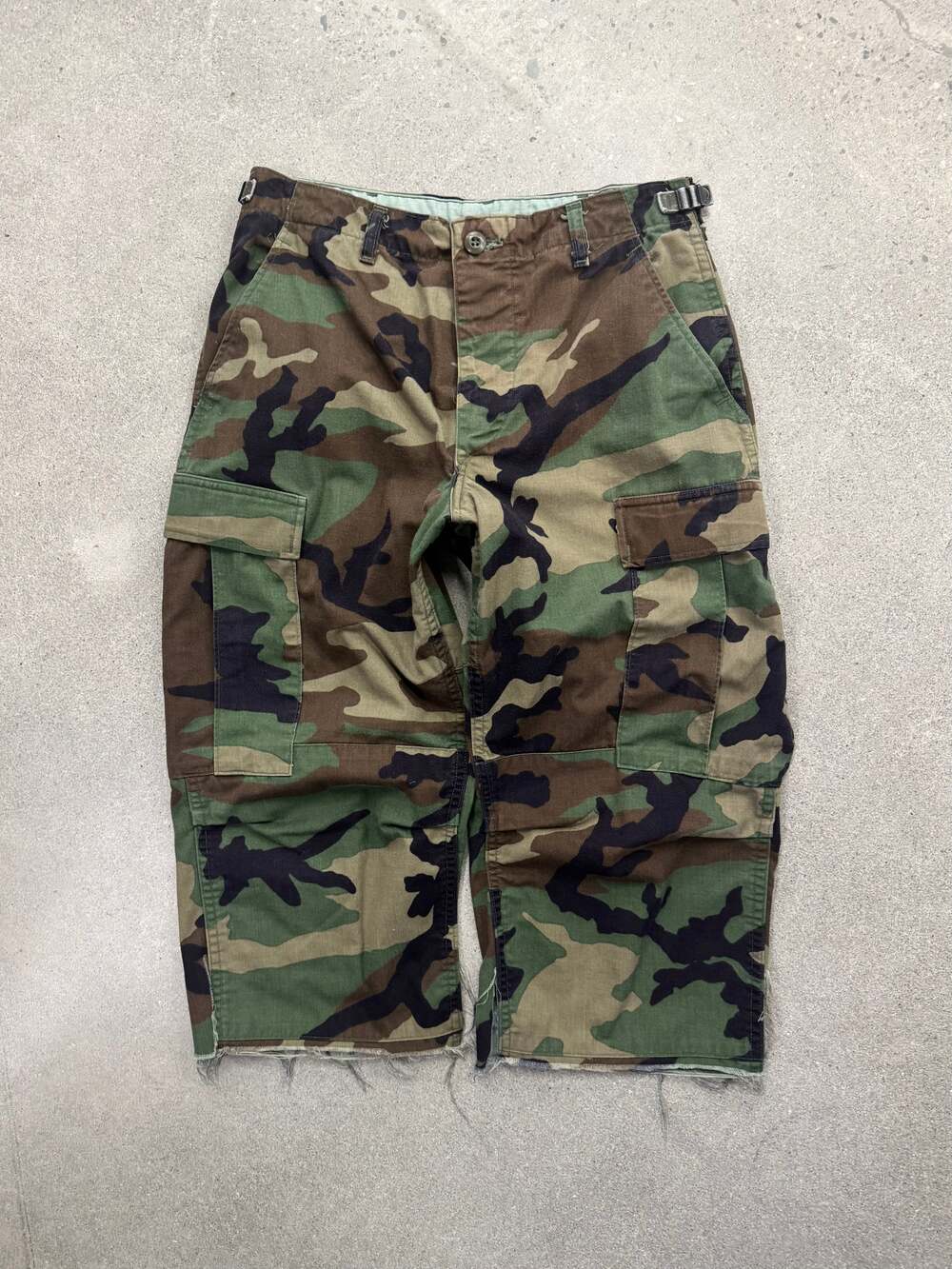 Vintage Woodland Camo ARMY Capris - 30”